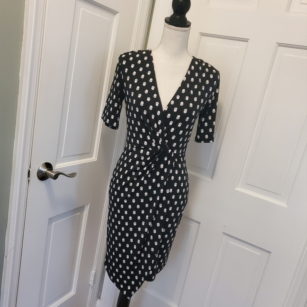 NWT Banana Republic Black & White Faux Wrap Dress Size XS, Retail $69.99 Classic